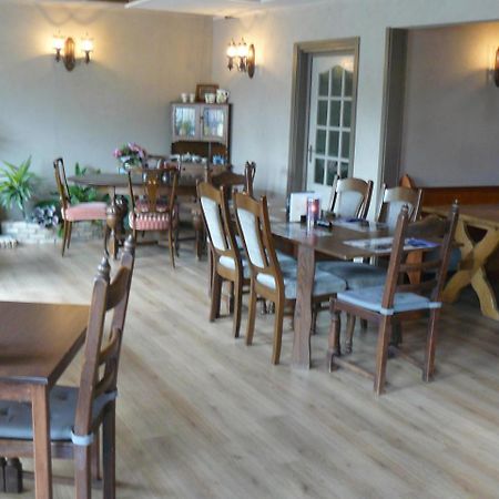 Eetcafe/Pension Nooitgedacht Strijen Luaran gambar